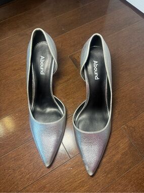 Metallic silver closed toe heels womens shoe
